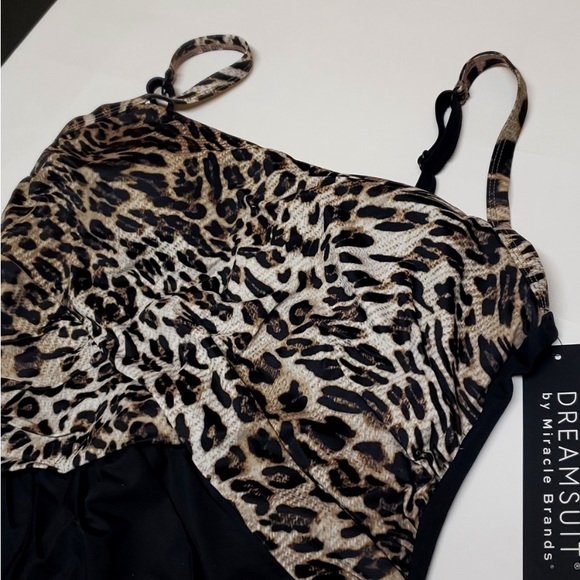NEW! Leopard Print Tummy Control Slimming 1pc Swimsuit. Dreamsuit Animal Print - Picture 3 of 11